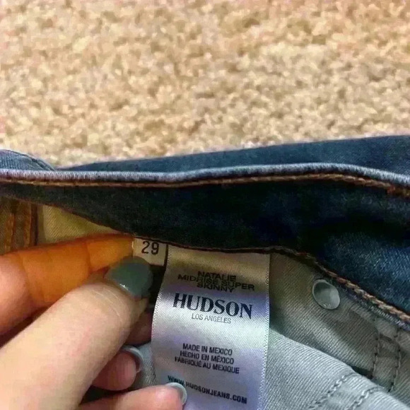 HUDSON Natalie mid rise super skinny size 29 dark wash - Picture 3 of 3